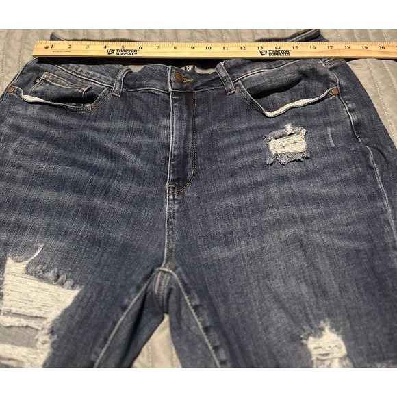 Judy Blue High Rise Distressed Straight Jean Stretch Plus Size 18W - Picture 6 of 9